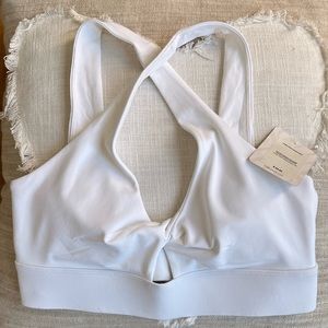 Fabletics Oasis Twist Sports Bra White Size Small